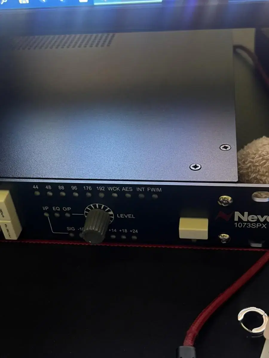 neve1073 spx 프리앰프 판매합니다